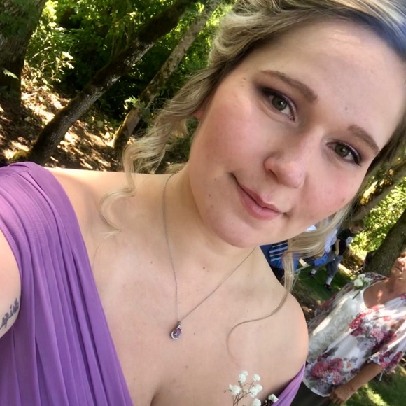 Meet your Posher, Kyrsten - Picture 3 of 5